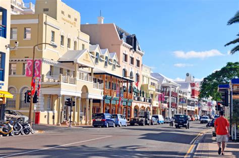 Front Street Bermuda Stock Photos Pictures And Royalty Free Images Istock