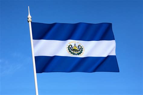 Bandera De El Salvador Dios Unión Y Libertad