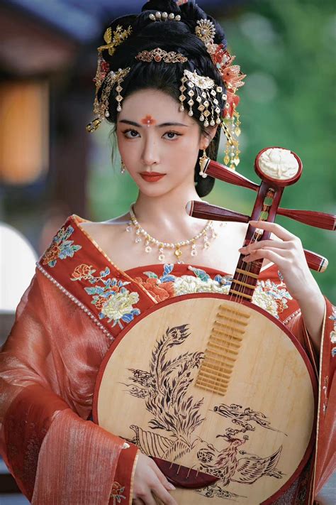 许佳琪kiki xu ในปี 2023 ภาพความงาม นักแสดง แฟชั่นผู้หญิง