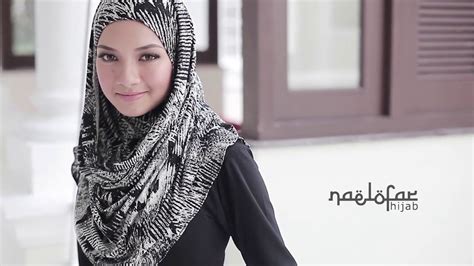 Naelofar printed sq arma collection rm25.00 myr. Naelofar Hijab Printed 2016 - YouTube