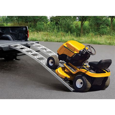 Reese Towpower 9515000 Arched Center Fold Loading Ramp 12 In X 90