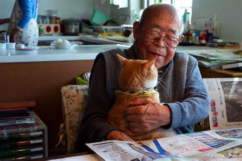 Photos Capture The Special Bond Between A Grandpa And His Cat The Dodo