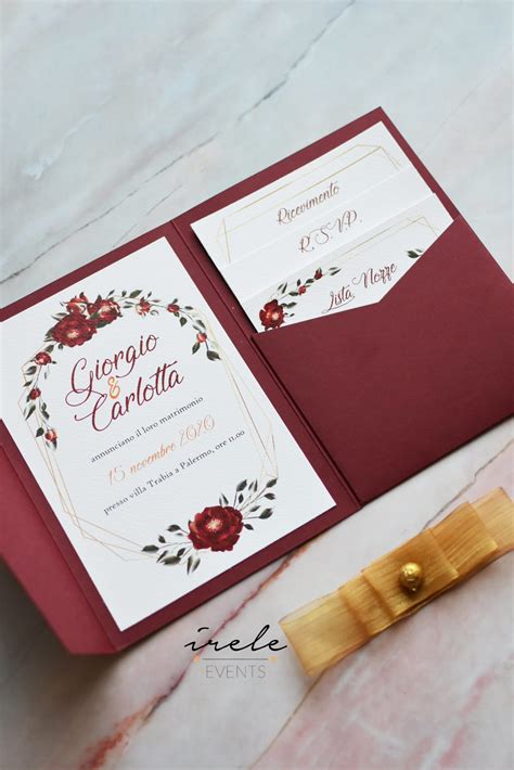 Le partecipazioni di nozze sono un vero e proprio biglietto da visita del vostro matrimonio. Partecipazioni matrimonio Burgundy Rose - Irele Events