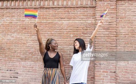 Beautiful Asian Lesbians Fotografías E Imágenes De Stock Getty Images