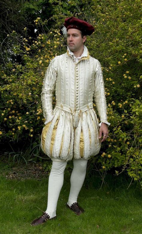 Tudor White Outfit Reproduction Renaissance Fashion Elizabethan