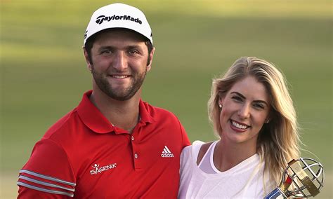 The spanish pro golfer jon rahm rodríguez was the world number 1 in the official world golf ranking. Jon Rahm y su mujer, Kelley Cahill, van a ser padres
