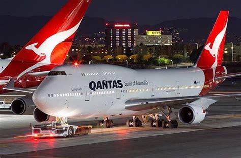 Qantas Boeing 747 438er Night Ops At Lax The Tail Of A Company Airbus
