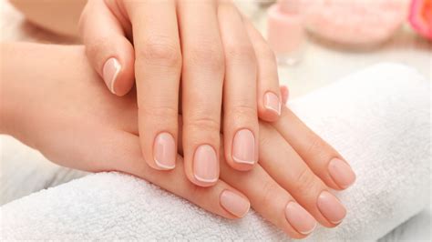7 nail symptoms explained signs you shouldn t ignore