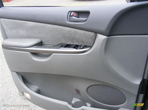 2007 Toyota Sienna Le Door Panel Photos