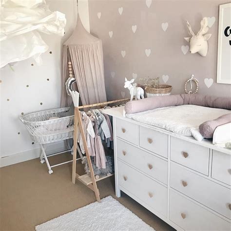 Maybe you would like to learn more about one of these? Idee Inspo Babyzimmer Wickeltisch Wickelkommode DIY Hemnes ...