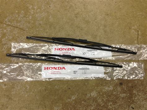 Genuine Oem Honda Element Front Windshield Wiper Blades 2003 2011 76620