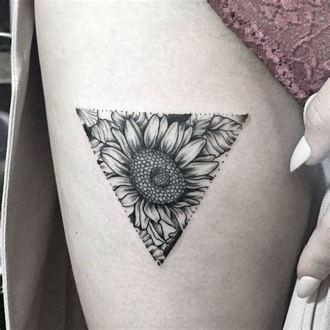 Sunflower Tattoo Meaning And Designs 2018 Tattoo