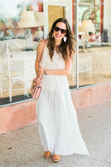 White Linen Night With Emerson Rose Lone Star Looking Glass