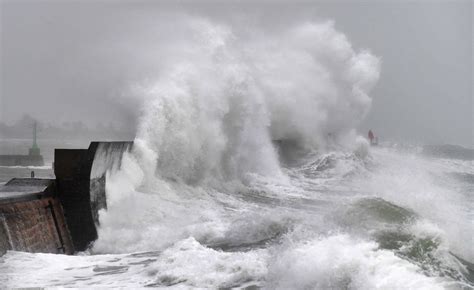 Storm Ciara Latest Six Dead Across Europe As Hurricane Force Winds