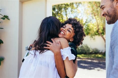 Health Benefits Of Hugging Backed By Science Wyza