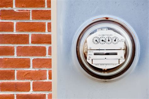 How to Connect an Electric Meter