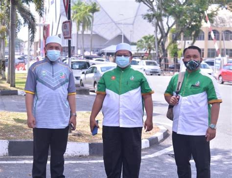 Lantikan ketua menteri pulau pinang terdiri daripada pemimpin keturunan cina menjadi tradisi negeri itu sejak kemerdekaan. Pemuda PAS Kedah buat laporan polis terhadap Timbalan ...