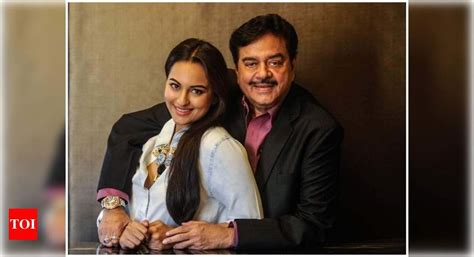 Heres What Sonakshi Sinha Has To Say About Dad Shatrughan Sinha Quitting The Bjp To Join The