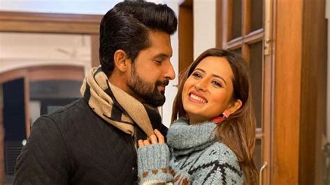 Watched Ravi Dubey And Wife Sargun Mehta’s ’oh So Romantic’ Video On ’ruttan’