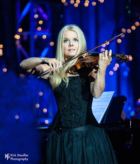 Celtic Woman Máiréad Nesbitt Of Celtic Woman Performs On D Flickr