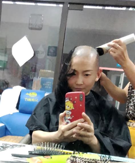 Chinese Babe Girl Goes To Smoothy Bald Head Village Barber Stories