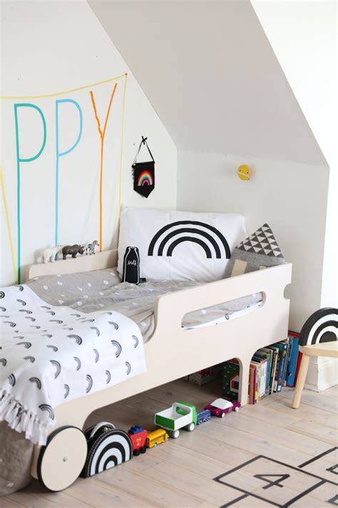 E per di più nella finitura perfetta: Camere da letto bianche: 40 idee per la stanza dei vostri bambini - Archzine.it