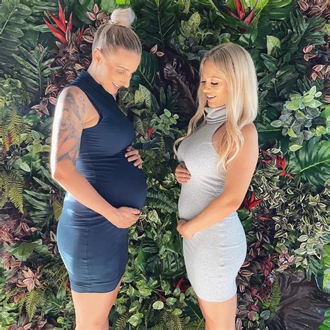 zoe lee wood on instagram “pregnant together 👯‍♀️ kyrastagg kyra is 30weekspregnant with