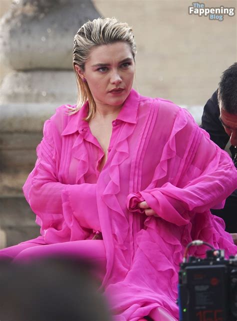 🔴 Florence Pugh Flashes Her Nude Tits During A Shoot For Valentinos New Campaign In Rome 83