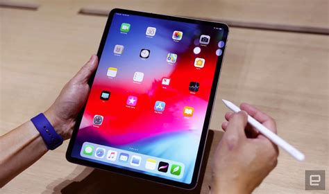 Apple Ipad Pro 2018 Hands On Even Closer To A Computer Engadget