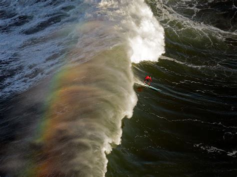 Why is mavericks such a challenging and powerful wave? Mavericks big wave surf contest - Photo 1 - CBS News