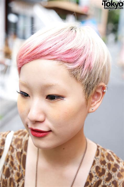 Japanese Girls Short Pink Hairstyle Tokyo Fashion