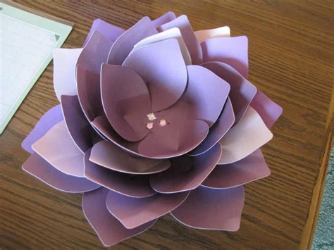 Sep 29, 2021 · cricut flowers can be used to embellish almost anything. Cricut expression- Giant Flowers Cartridge-Lotus | giant ...