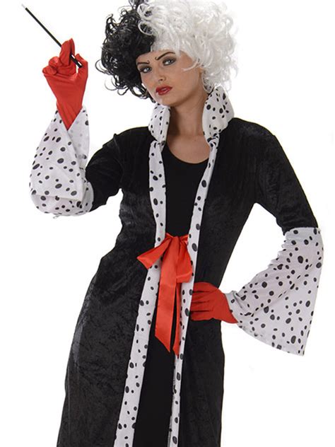 2021 New Movie Evil Madame Cruella De Vil Costume Women Cosplay Gown Black White Maid Dress
