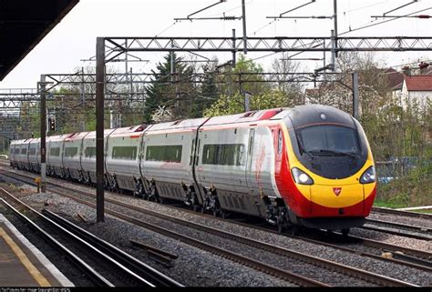Railpictures Net Photo Virgin Trains Class Pendolino Emu At London United Kingdom By