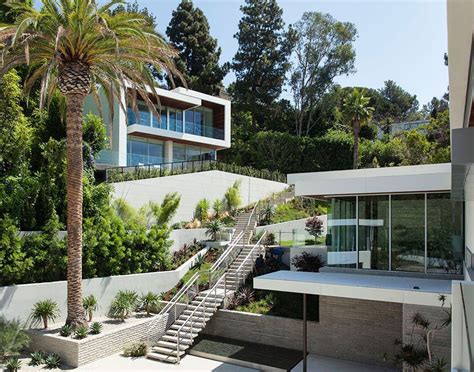 Stunning Estate On Sunset Strip 04 Modern Mansion Modern House Contemporary Architecture