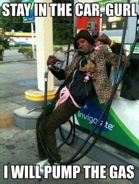 Stay In The Car Girl I Will Pump The Gas Epic Fail Hilarious