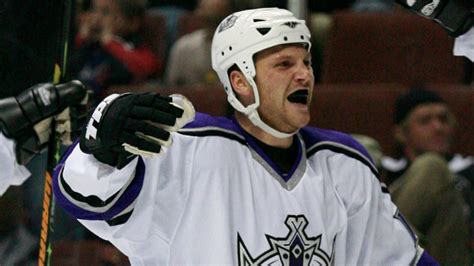 Sean Avery Marc Crawford Kicked Me When He Was Coach Of Kings