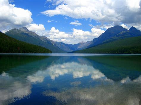 Beautiful Bowman Lake Glacier National Park Polebridge Montana