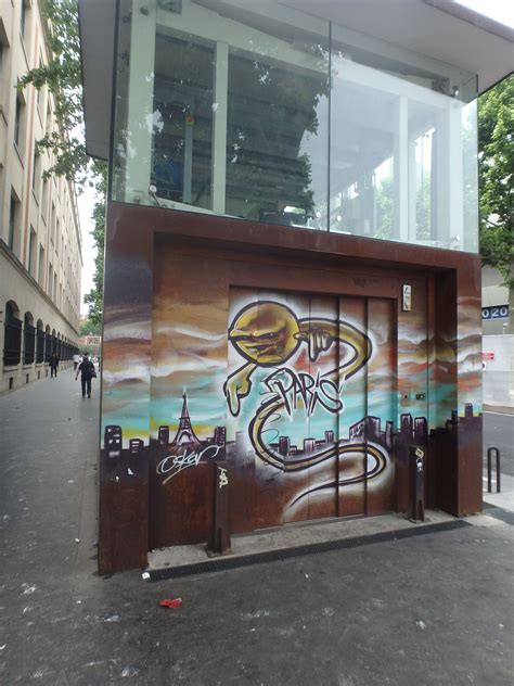 Street Art In Paris