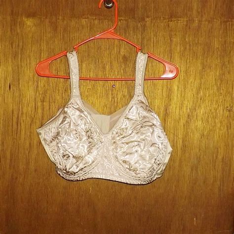 Playtex 18 Hour Ultimate Lift And Support Bra Nude … Gem