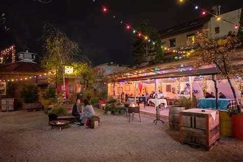 Frau gerolds garten in zürich has some stamina. Frau Gerolds Garten | Sonnenterasse, Sommerrestaurant ...