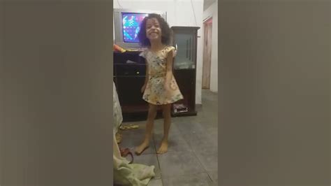 A Menina Que Ensina As Novinha Dança Funk Kkkk Youtube