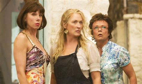 Mamma Mia 2 Donna Death Mamma Mia 2 Sneak Peek At Meryl Streeps Heartbreaking Uma Haas