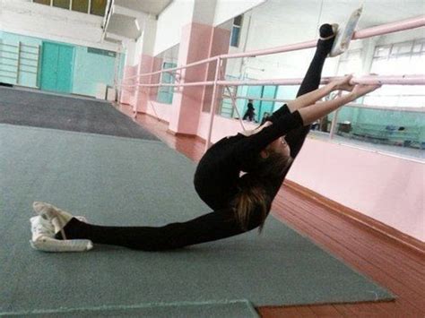 Rhythmic Gymnastics And Flexibility Training