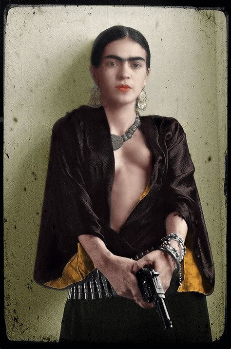 colorized b w photo this is a famous fake photo of frida kahlo created by robert toren aka