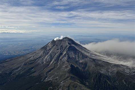 El Popocatépetl Es Un Volcán Activo No Arriesgues Tu Vida Intentando