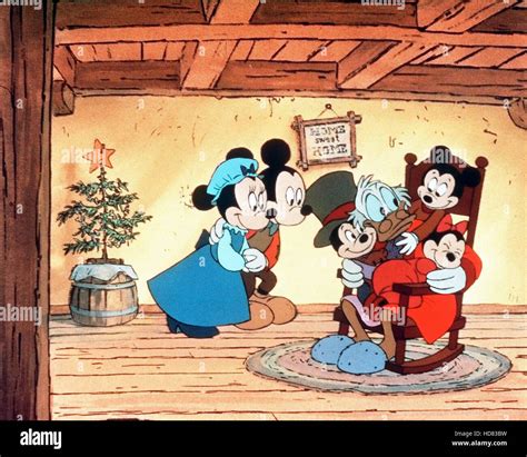 Mickeys Christmas Carol Minnie Mouse Mickey Mouse Tiny Tim Scrooge