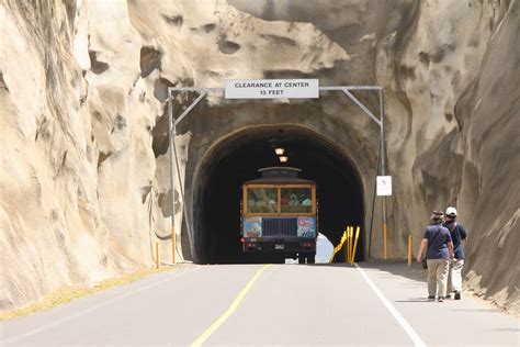 Diamond Head Tunnel Access Road Honolulu Hawaii Dont