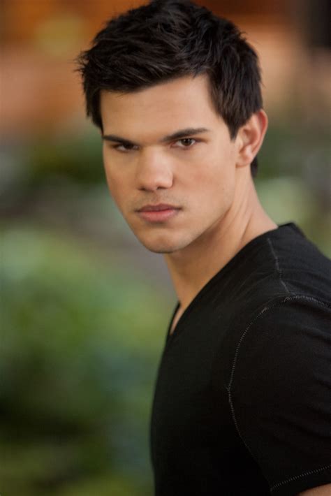 Taylor Lautner To Star In Parkour Actioner Tracers