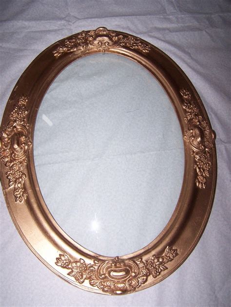 Antique Ornate Oval Wooden Picture Frame Bubble Glass Antique Price Guide Details Page